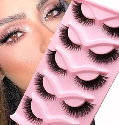 1. Veleasha Cat Eye Lashes — Perfect for Soft Look